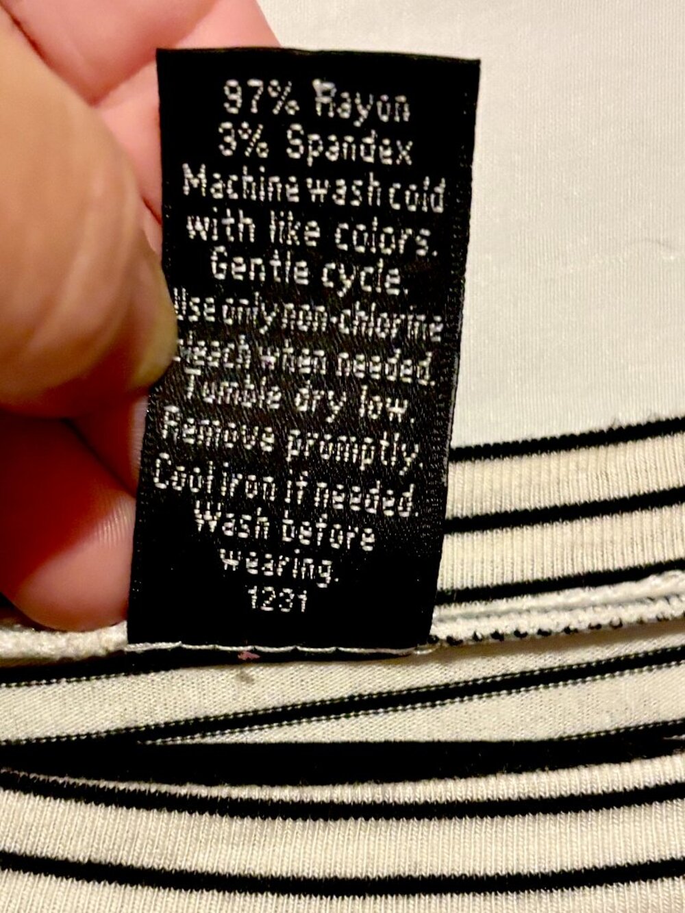 Black White Stripe High-Low Curved Hem Tunic S-M - Picture 7 of 9